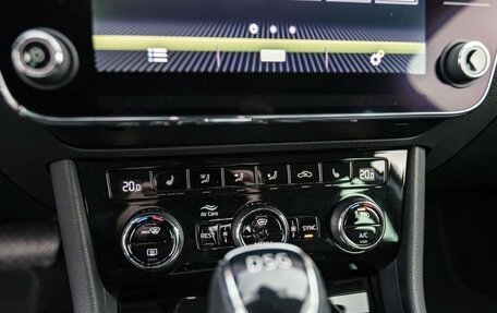 Skoda Octavia IV, 2019 год, 1 600 000 рублей, 28 фотография