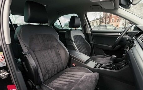 Skoda Octavia IV, 2019 год, 1 600 000 рублей, 34 фотография