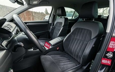 Skoda Octavia IV, 2019 год, 1 600 000 рублей, 24 фотография