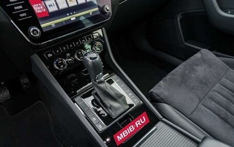 Skoda Octavia IV, 2019 год, 1 600 000 рублей, 29 фотография
