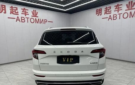 Skoda Karoq I, 2022 год, 1 850 000 рублей, 6 фотография