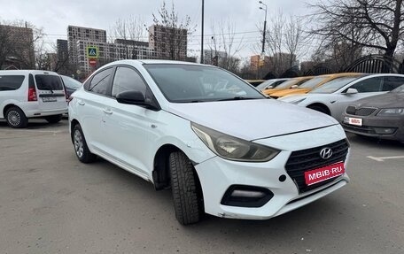 Hyundai Solaris II рестайлинг, 2018 год, 660 000 рублей, 1 фотография