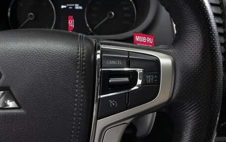 Mitsubishi Pajero Sport III рестайлинг, 2017 год, 3 622 000 рублей, 19 фотография
