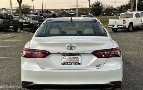 Toyota Camry, 2023 год, 2 960 000 рублей, 4 фотография