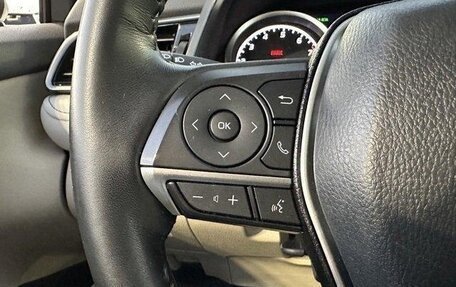 Toyota Camry, 2023 год, 2 960 000 рублей, 9 фотография