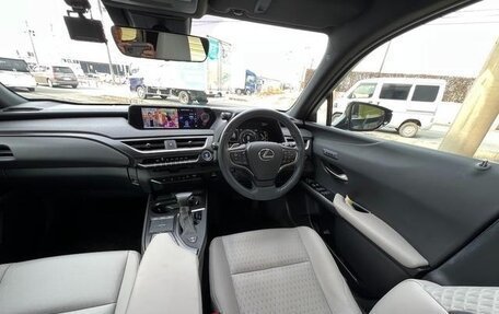 Lexus UX I, 2022 год, 3 270 000 рублей, 10 фотография