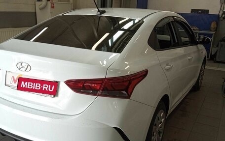 Hyundai Solaris II рестайлинг, 2020 год, 1 350 000 рублей, 3 фотография