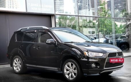 Mitsubishi Outlander III рестайлинг 3, 2010 год, 1 300 000 рублей, 3 фотография