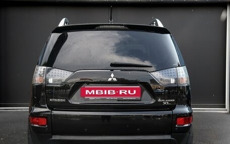 Mitsubishi Outlander III рестайлинг 3, 2010 год, 1 300 000 рублей, 6 фотография