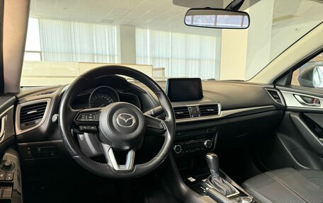 Mazda 3, 2018 год, 1 650 000 рублей, 16 фотография