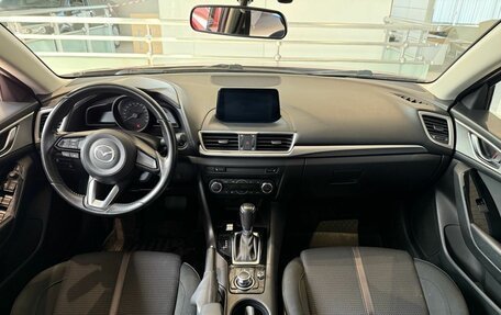 Mazda 3, 2018 год, 1 650 000 рублей, 17 фотография