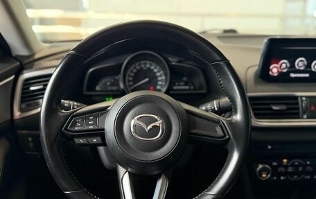 Mazda 3, 2018 год, 1 650 000 рублей, 27 фотография