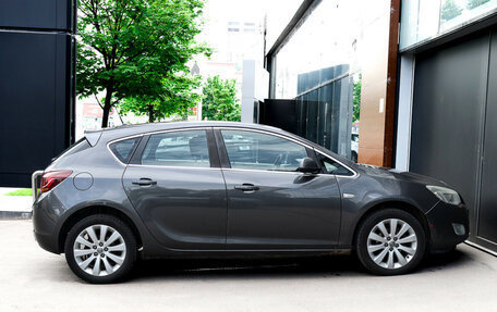 Opel Astra J, 2011 год, 695 000 рублей, 4 фотография