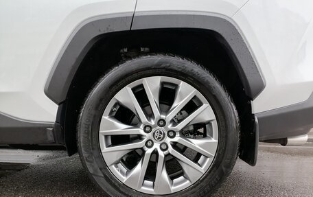 Toyota RAV4, 2021 год, 3 999 000 рублей, 19 фотография