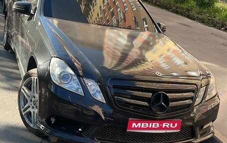 Mercedes-Benz E-Класс, 2011 год, 350 000 рублей, 1 фотография