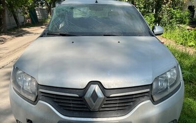 Renault Logan II, 2015 год, 300 000 рублей, 1 фотография