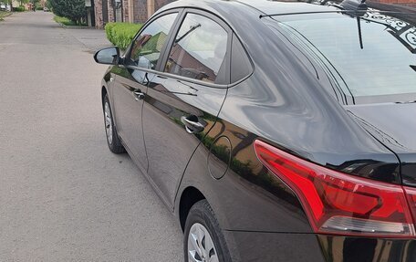 Hyundai Solaris II рестайлинг, 2022 год, 1 699 999 рублей, 5 фотография