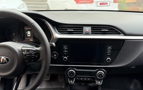 KIA Rio IV, 2021 год, 1 890 000 рублей, 7 фотография