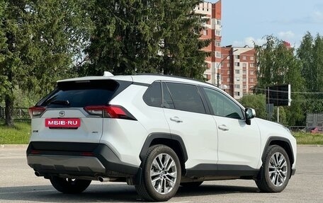 Toyota RAV4, 2020 год, 4 300 000 рублей, 11 фотография
