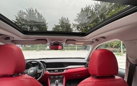 Alfa Romeo Stelvio, 2021 год, 3 370 000 рублей, 8 фотография