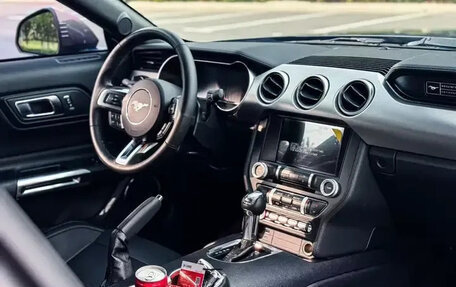 Ford Mustang VI рестайлинг, 2021 год, 3 340 000 рублей, 9 фотография