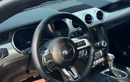 Ford Mustang VI рестайлинг, 2021 год, 3 340 000 рублей, 8 фотография