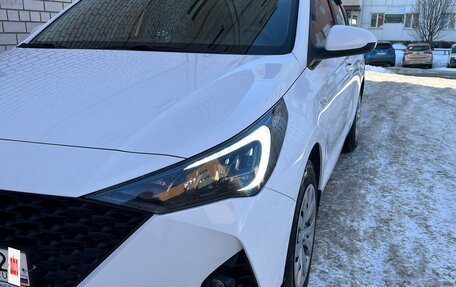 Hyundai Solaris II рестайлинг, 2021 год, 1 529 000 рублей, 8 фотография