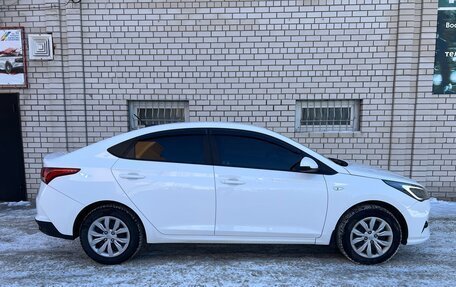 Hyundai Solaris II рестайлинг, 2021 год, 1 529 000 рублей, 10 фотография
