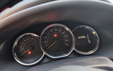 Renault Logan II, 2022 год, 1 800 000 рублей, 2 фотография