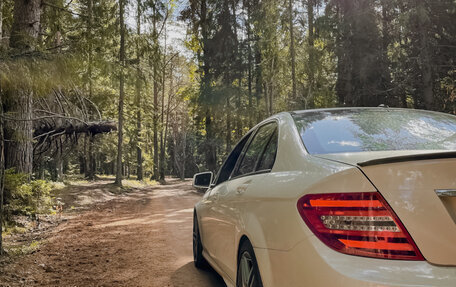 Mercedes-Benz C-Класс, 2011 год, 1 500 000 рублей, 2 фотография