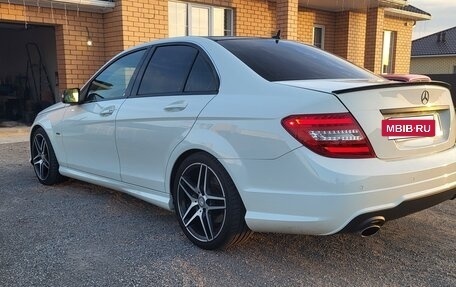 Mercedes-Benz C-Класс, 2011 год, 1 500 000 рублей, 7 фотография