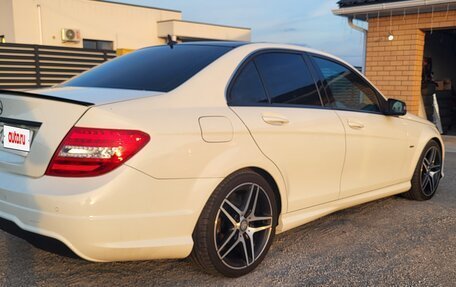 Mercedes-Benz C-Класс, 2011 год, 1 500 000 рублей, 9 фотография