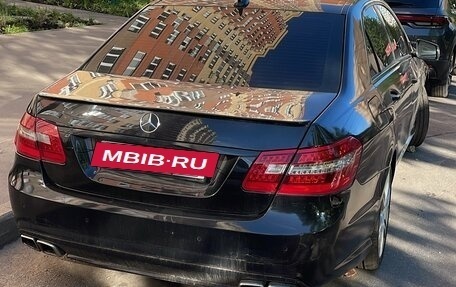 Mercedes-Benz E-Класс, 2011 год, 350 000 рублей, 2 фотография