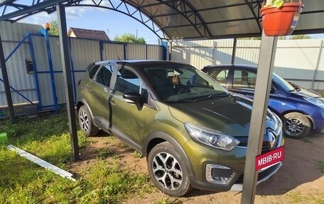 Renault Kaptur I рестайлинг, 2017 год, 1 390 000 рублей, 5 фотография