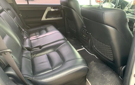 Toyota Land Cruiser 200, 2015 год, 3 950 000 рублей, 6 фотография