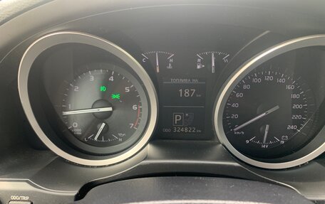 Toyota Land Cruiser 200, 2015 год, 3 950 000 рублей, 8 фотография