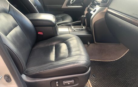 Toyota Land Cruiser 200, 2015 год, 3 950 000 рублей, 10 фотография