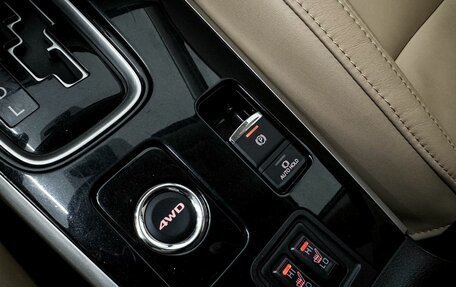 Mitsubishi Outlander III рестайлинг 3, 2019 год, 2 499 000 рублей, 14 фотография