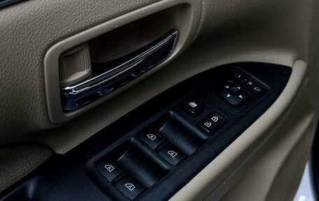 Mitsubishi Outlander III рестайлинг 3, 2019 год, 2 499 000 рублей, 19 фотография