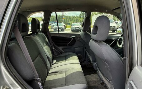 Toyota RAV4, 2003 год, 675 000 рублей, 7 фотография
