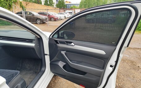 Volkswagen Passat B8 рестайлинг, 2019 год, 2 600 000 рублей, 12 фотография