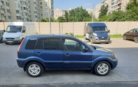 Ford Fusion I, 2006 год, 310 000 рублей, 4 фотография