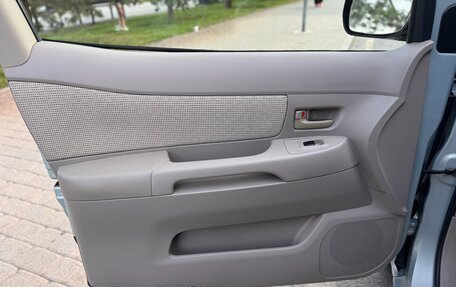 Toyota Raum II, 2004 год, 590 000 рублей, 16 фотография