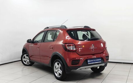 Renault Sandero II рестайлинг, 2017 год, 958 000 рублей, 2 фотография