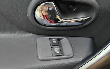 Renault Sandero II рестайлинг, 2017 год, 958 000 рублей, 25 фотография