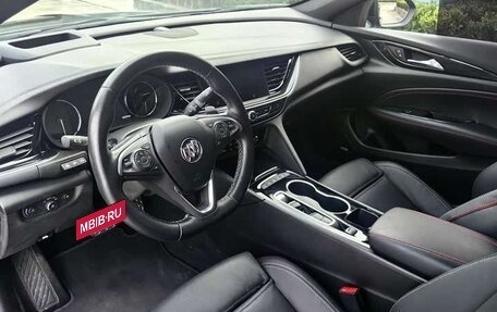 Buick Regal VI, 2022 год, 1 600 000 рублей, 8 фотография