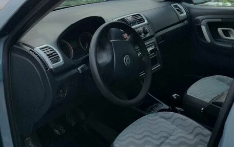Skoda Fabia II, 2009 год, 360 000 рублей, 5 фотография