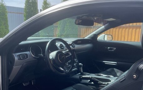 Ford Mustang VI рестайлинг, 2018 год, 2 690 000 рублей, 3 фотография
