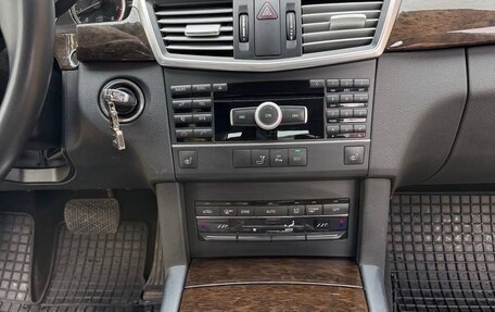 Mercedes-Benz E-Класс, 2011 год, 1 830 000 рублей, 16 фотография