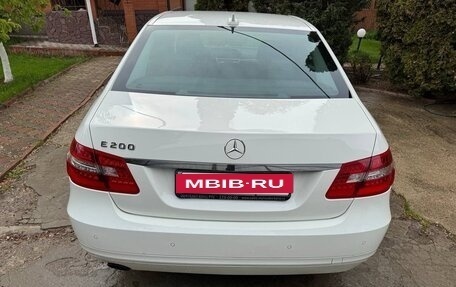 Mercedes-Benz E-Класс, 2011 год, 1 830 000 рублей, 6 фотография